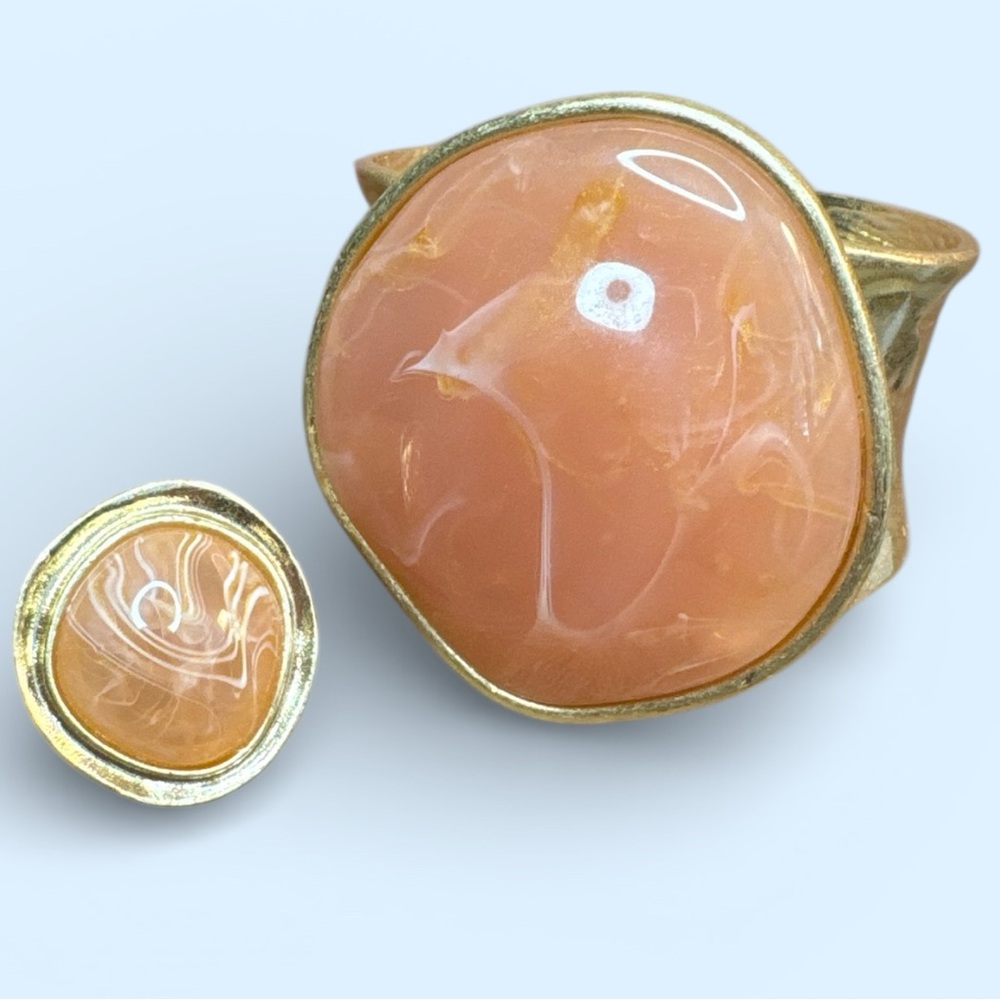 Elegant Gold and Peach Acrylic Clamper Bracelet with Matching Ring Set